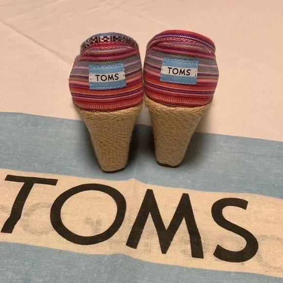 Amazon.com | TOMS Women TOMS Wedge Women’s Shoes, Size 7.5. Absolutely Beautiful❣️⭐️NEW⭐️